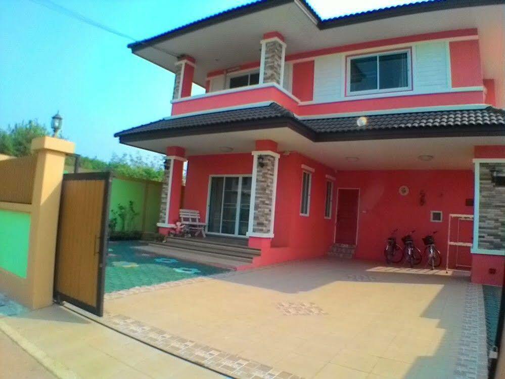 Orange Villa Chiang Mai Bagian luar foto